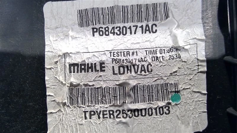  Dodge Challenger 2017-2022, salpicadero calefacción núcleo caja ventilación puerta P68430171ac Foto 3 de 4