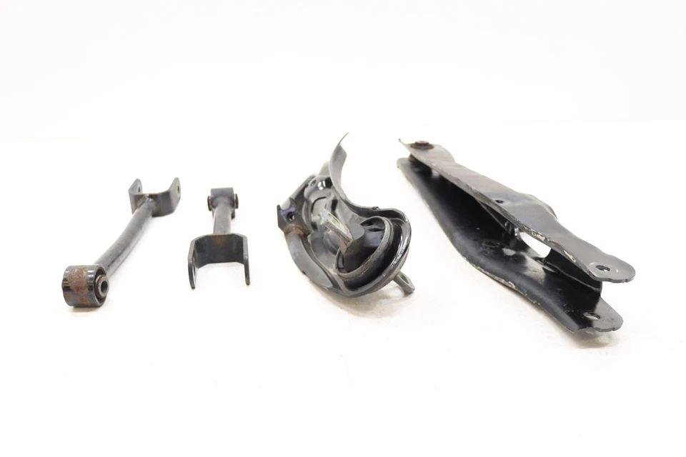 Conjunto de suspensión trasera Dodge Journey 2020 68275399ac 68079540af 68079539af Foto 2 de 4