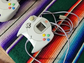 2 Sega Dreamcast Controller HKT-7700 White