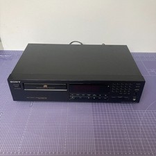 Sony CDP-411 compact disc player with shuffle -program -headphone level controls