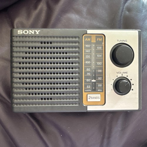 Vintage Sony ICF-F10 AM FM 2 Band Portable Battery Transistor Radio 100 ...