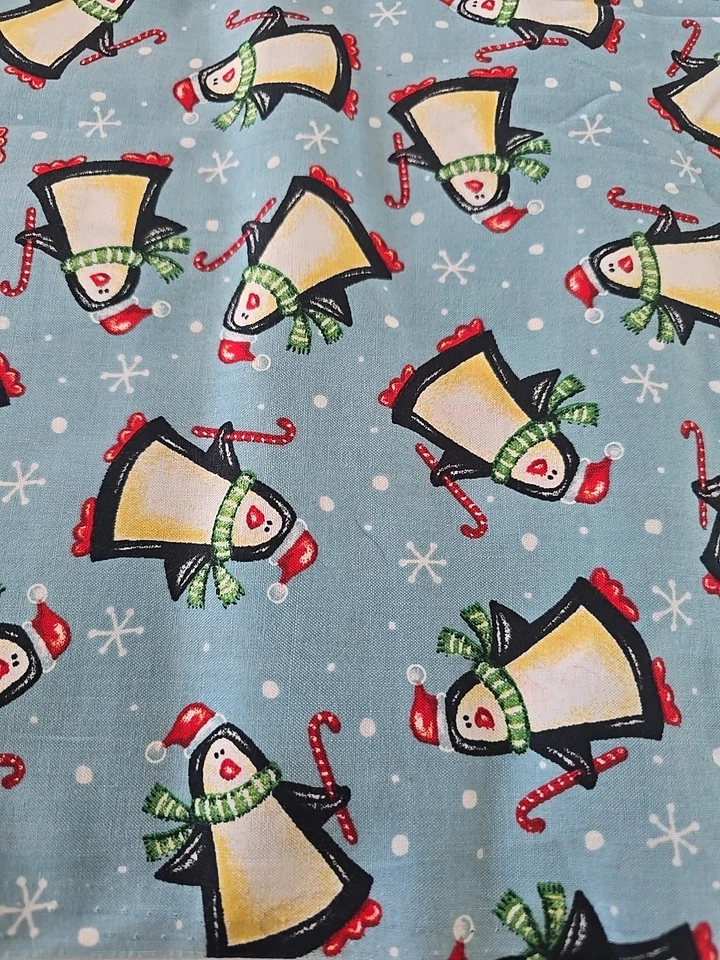Tela navideña de pingüino textiles Oakhurst de 4 yardas Signature Classics Foto 3 de 3