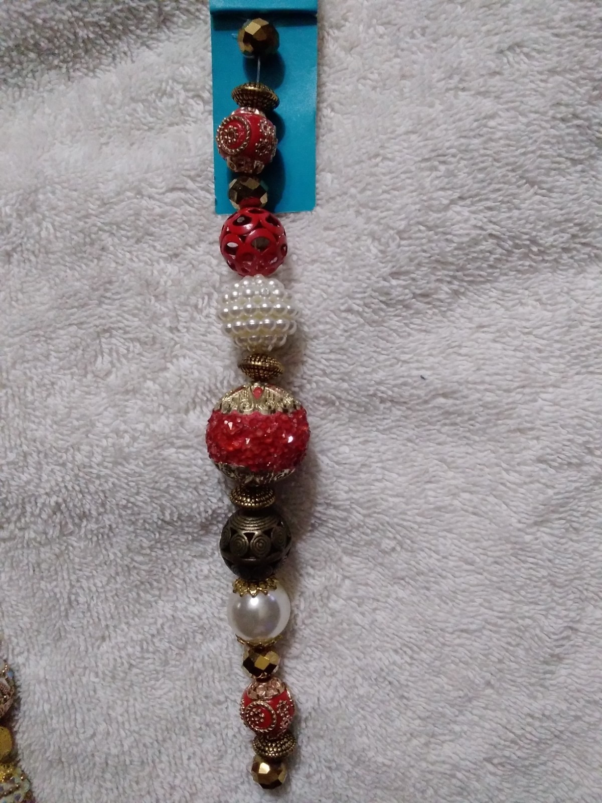 Hildie & Jo 3 Set Of Strung Beads 7" NWT Red/Gold & White/Gold 2017/2018 