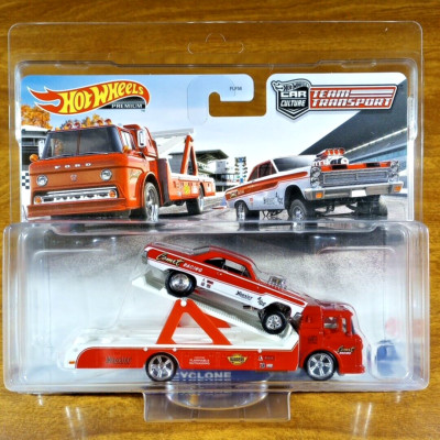 Hot Wheels Premium Car Transport Comet Racing '65 Mercury Cyclone Ford C-800