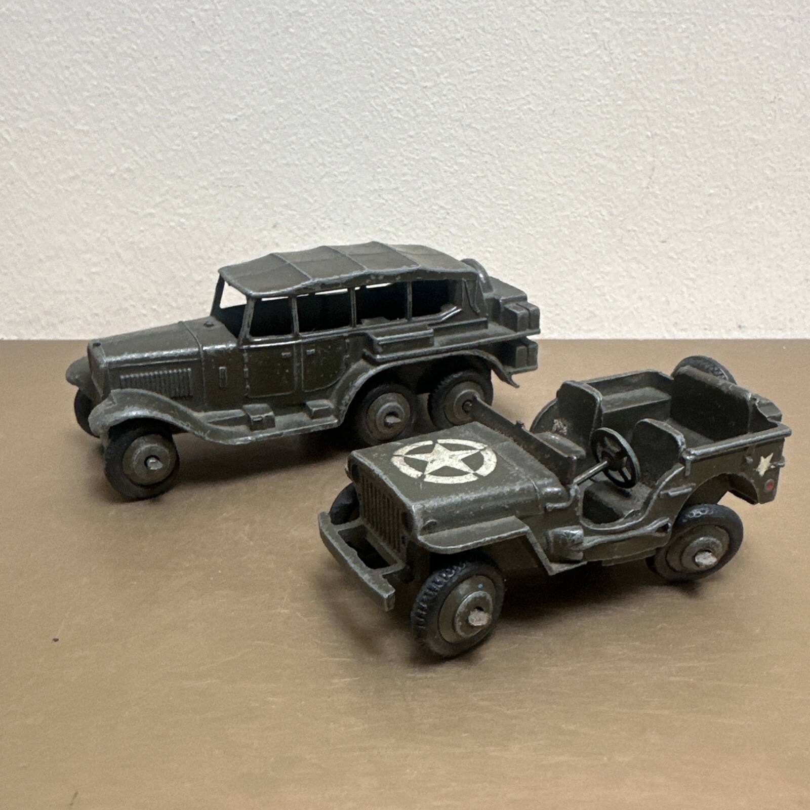 美品　DINKY TOYS ARMY STAFF CAR ミニカー 美品 DINKY TOYS ARMY STAFF CAR ミニカー dte170 IMG_2340 (3).JPG