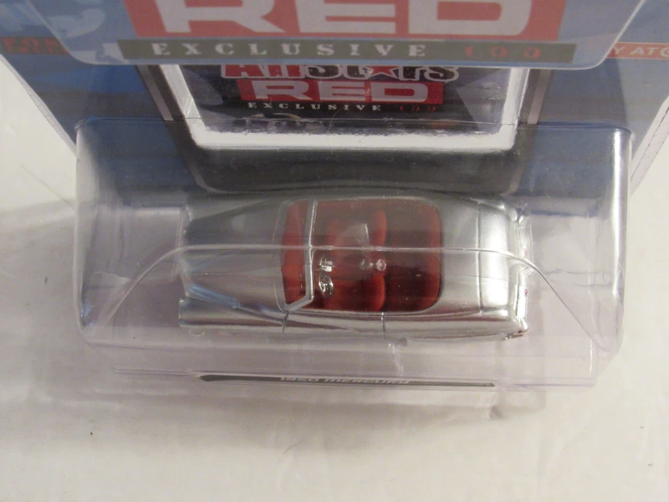 MAISTO CHASE ROJO Y REGULAR 1950 MERCURY ALL STAR TARGET EXCLUSIVO (LOTE DE 2) Foto 4 de 4