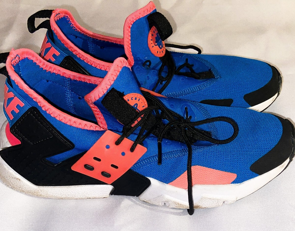 nike air huarache drift on feet