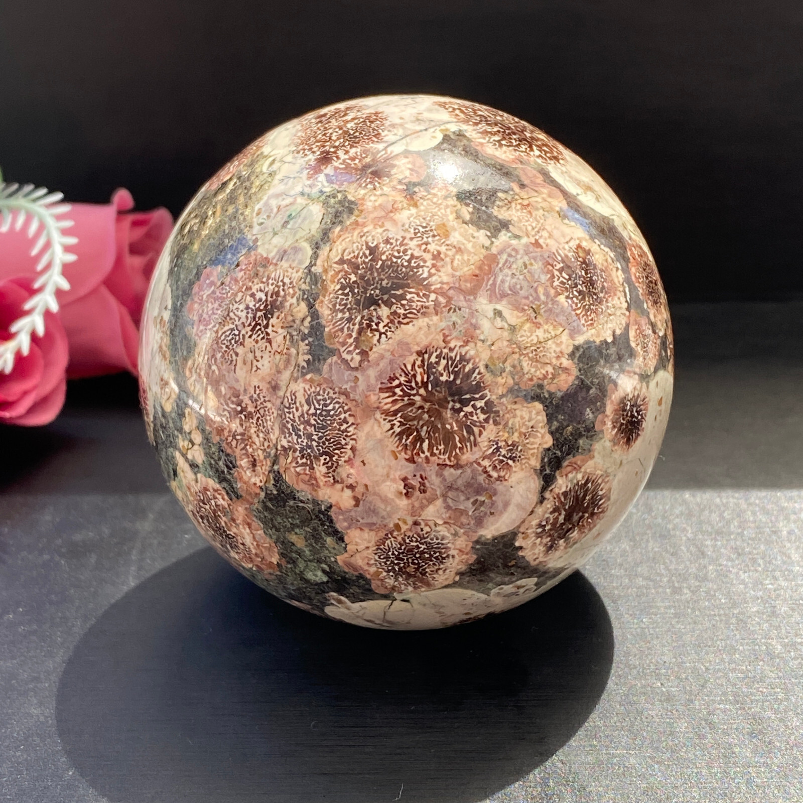 Natural Green Cherry Agate Crystal Sphere for Reiki Healing 417g