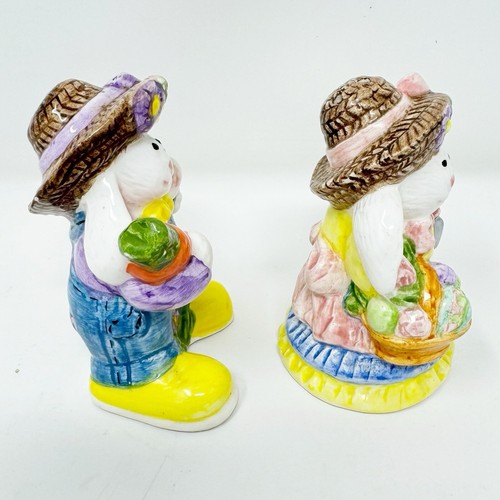 Vintage Easter Bunnies Salt Pepper Shakers Farmer Rabbits Holiday Decor Spring - Picture 4 of 7