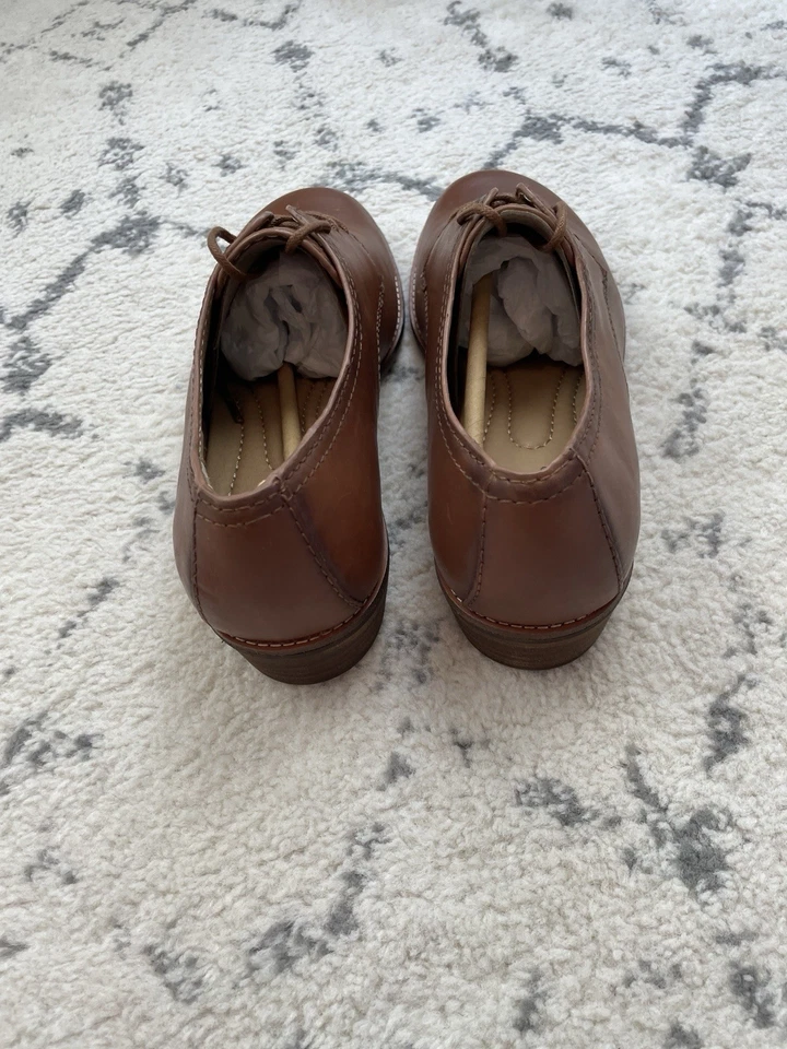 Earth Eteane 8M 棕褐色皮革花边牛津鞋女式 8M 全新无标签 — 第 3/4 张图片