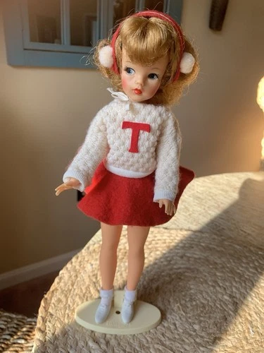 Vintage TAMMY by Ideal Doll With Cheerleader Outfit - VGC