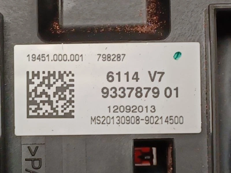 Motor caja de fusibles compatible con BMW 320i 1630901 12-18 Foto 2 de 4