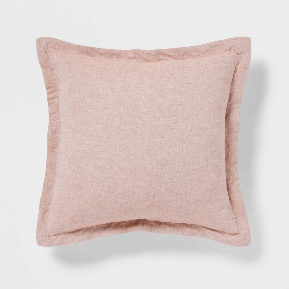 Декоративная подушка из смеси евро-хлопка и льна Шамбре терракотового цвета - Порог 3090₽