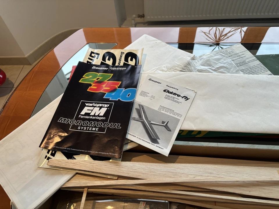 GRAUPNER ELEKTRO-FLY - Bild 3 von 4