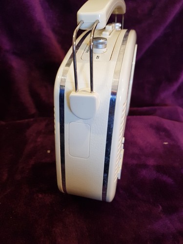 Vintage Style Steepletone BRIGHTON Radio FM / MW / LW - Picture 6 of 16