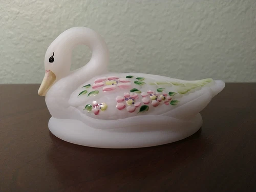 Fenton Swan Nest Top Hand-painted B. Huggins Lid Flowers