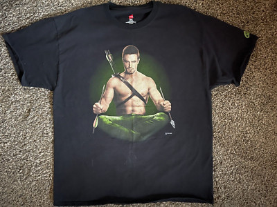 Stephen Amell Green Arrow Oliver Queen DC Comics Graphitti T Shirt Size XL 2013