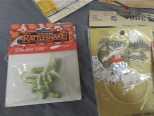 Fishing Lures Lot Mix of vintage used and new lures baits tackle and bobbers - Picture 13 of 17