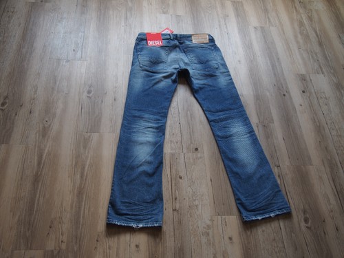 DIESEL ZATINY- X (R84DD) SLIM STRETCH BOOTCUT JEANS W33 L32 NEUWARE - Picture 10 of 11