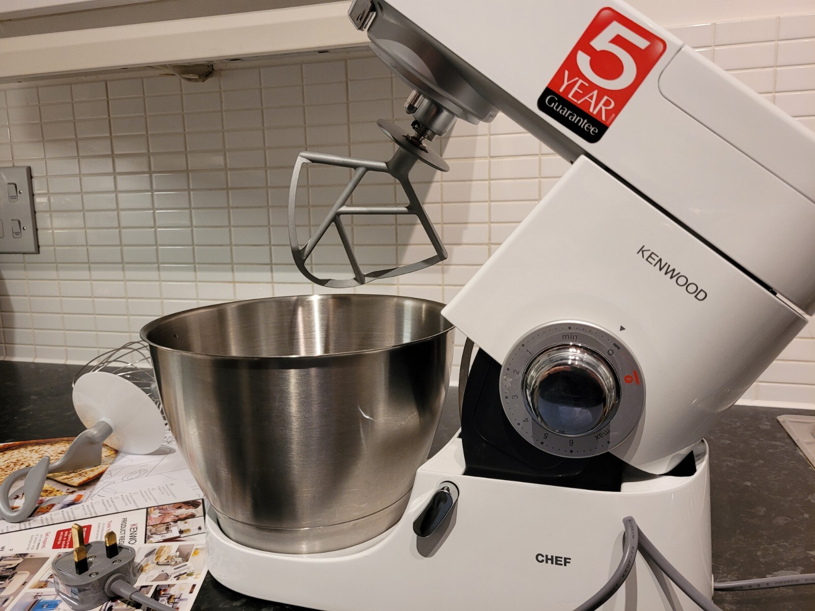 Kenwood Chef KMC515 1000W Stand Mixer White BOXED 5011423189086 eBay