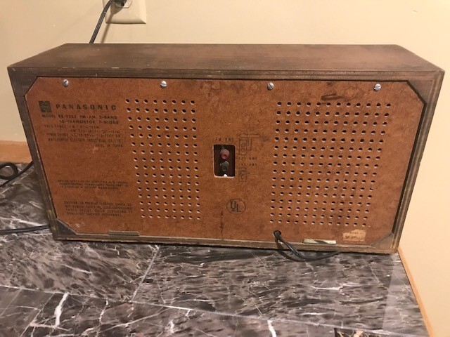 1968 Panasonic RE-7257 FM/AM Solid State Table Top Radio | 2