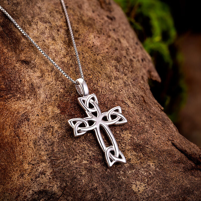 Sterling Silver Celtic Cross w/Chain Trinity Knot 5/8