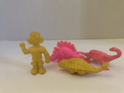 Lot Of 4 Vintage Erasers 3 Deiner Dinosaurs Alien toy   