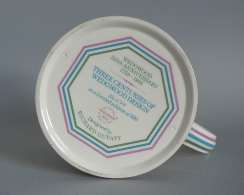 WEDGWOOD MUG 225TH ANNIVERSARY THREE CENTURIES OF DESIGN #299/500 RICHARD GUYATT - Picture 11 of 20