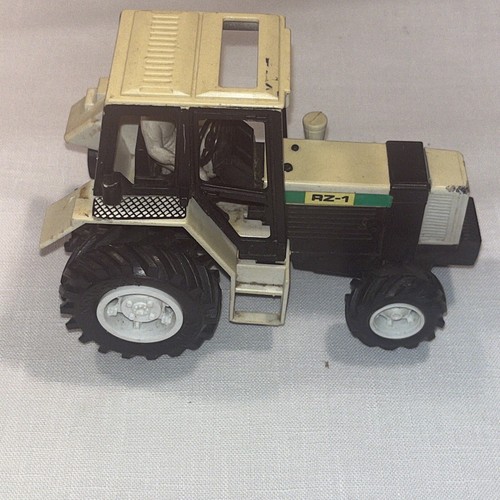 Vintage RAY TOYS TRACTOR RZ-1 FARM TRACTOR - Picture 8 of 8