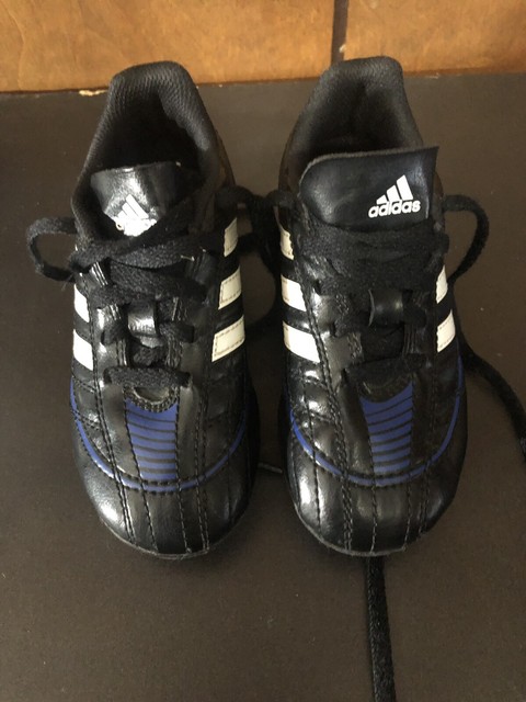 BOY'S ADIDAS PUNTERO FG BLACK BLUE WHITE STRIPED SOCCER CLEATS G40151 sIZE 10 K | eBay