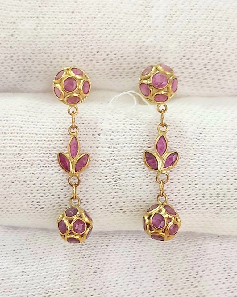 Pendientes colgantes vintage de filigrana de rubí de oro amarillo macizo de 18k de 1 pulgada Foto 2 de 4