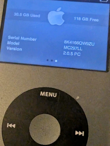 iPod CLASSIC 160 GB (Late 2008/7th Gen) MB562LL - USED & FACTORY RESET - Picture 8 of 8