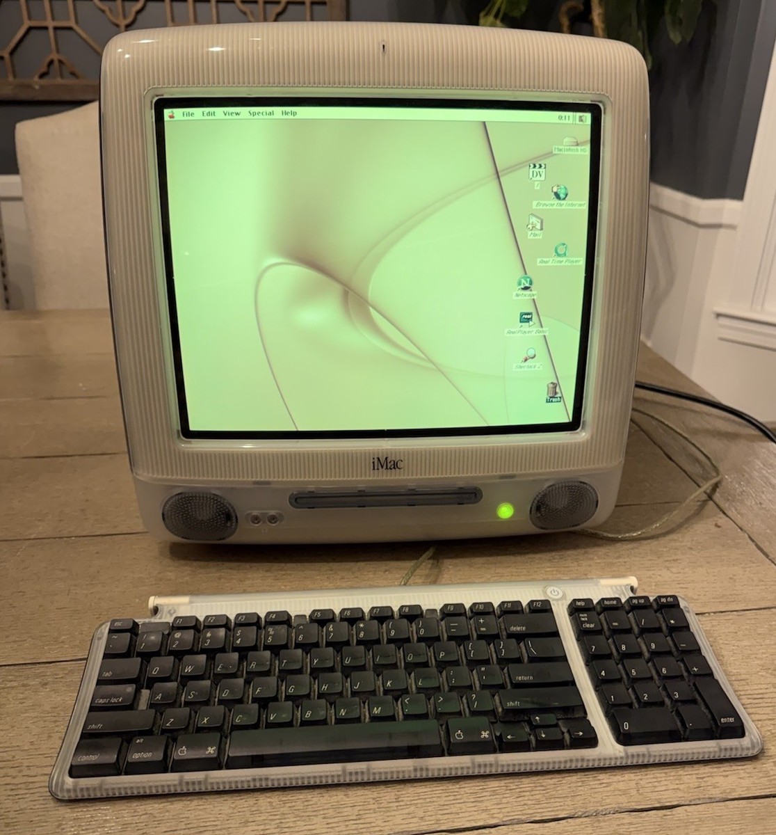 Apple iMac G3 Graphite 400 MHz – Mac OS X 10.3 – Works – Original