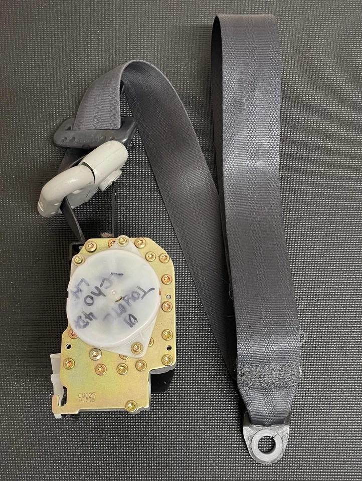 01 02 03 04 05 Toyota Echo 4DR dianteiro esquerdo motorista cinto de segurança lateral fabricante de equipamento original - Imagem 2 de 4