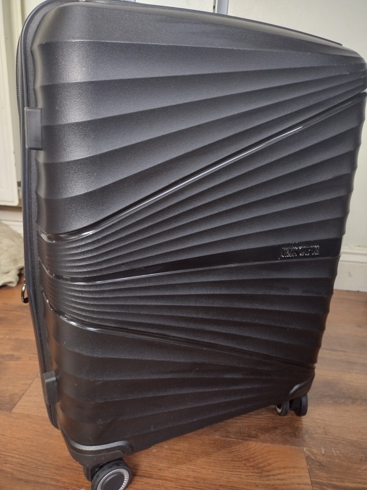 TEXAS CLUB USA LUGGAGE Black 8 Wheel Spinner HardShell SUITCASE/CABIN