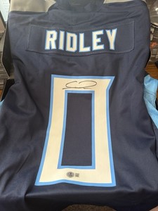 Calvin Ridley Autograph Nike Jersey TITANS - Beckett Authenticated