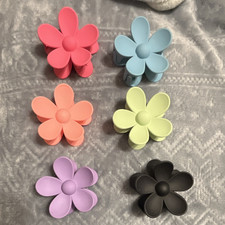 Lot of 6 Flower Hair Claw Clips Plastic With Teeth Multicolor 3.5 in Women