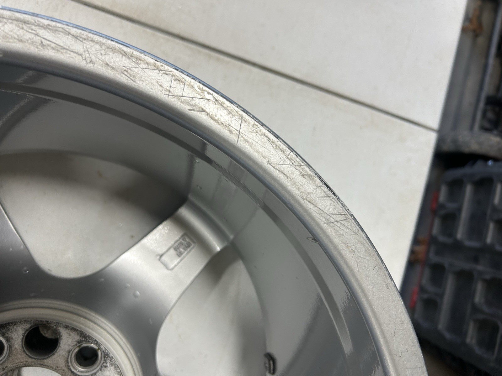 Speedline Magnesium Wheel Rim 18 Inch x 8.5  5X 114.3 16mm Offset Silver Ferrari