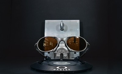 Oakley Romeo 1 X-Metal Finish w/Original Oakley Gold Iridium