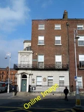 Photo 6x4 No. 1, Merrion Square Baile Atha Cliath/O1632 A childhood home c2012
