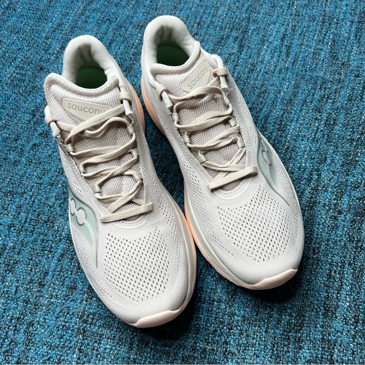 (取寄) サッカニー レディース キンバラ 15 Saucony women Saucony Kinvara 15 Moon/Jade Saucony Kinvara 15 Running Shoes in Moon Jade Women's Size 10.5