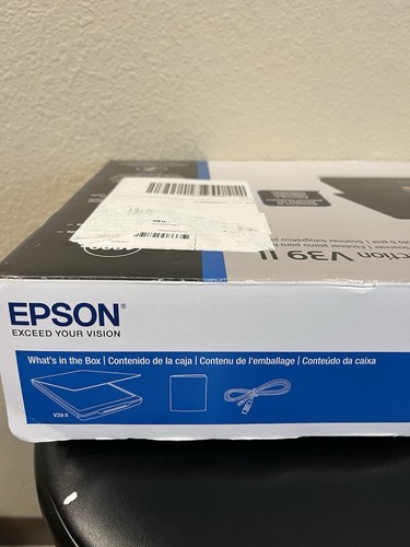 Epson Perfection V39 II Color Photo and Document Flatbed Scanner with 4800 Dpi O - Picture 3 of 15