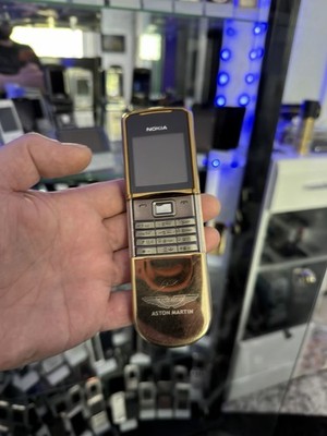 Nokia 8800 Sirocco Gold Aston Martin Vantage V8 Limited Edition