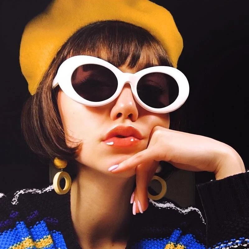 Gafas de sol ovaladas con brazos cónicos retro de gran tamaño 53 mm C383 Foto 2 de 4