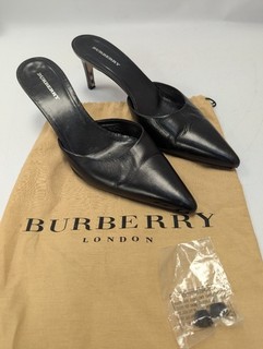 Ladies BURBERRY Black Leather Pointed Toe Mules Kitten Heels Shoes 6.5 / 40 B35