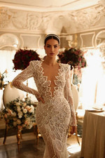 Ivory Beaded Sequin Long Sleeve V-Neck Mermaid/Trumpet Wedding Dress Train
