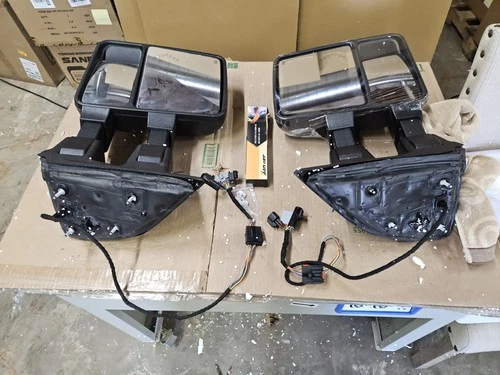 Used Tow Mirrors For 1999-2016 Ford F250 F350 F450 Super Duty W/ LED Signal