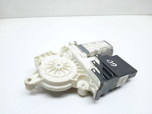 Volkswagen Golf IV 1998 Hinten rechts Fensterhebermotor Tür hinten UST115346