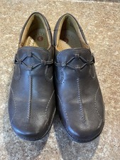 Women's UN Structured 9 M Leather Casual Loafers Slip On Shoes Brown USA Made