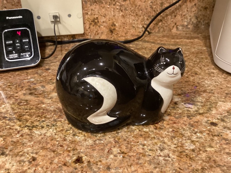 Warren Kimble 2002 Tuxedo Fat Cat Ceramic Sponge/Scrub Holder Black White Whimsy
